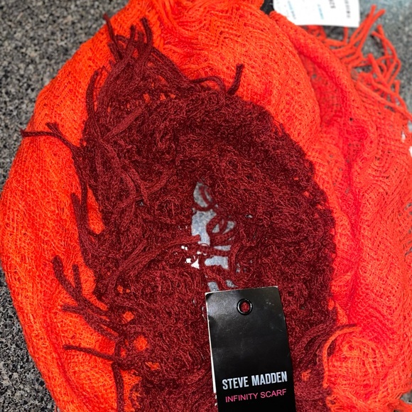 Steve Madden Accessories - Steve Madden Infinity Scarf Brand New with Tags